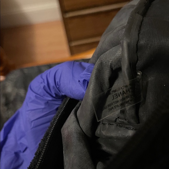 VIP/GWP Black Shoulder Bag with White Logo with shopping bag - Picture 9 of 17